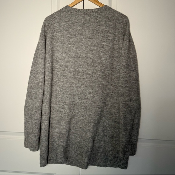 J. Crew Gray Women's Sweater - Picture 6 of 6